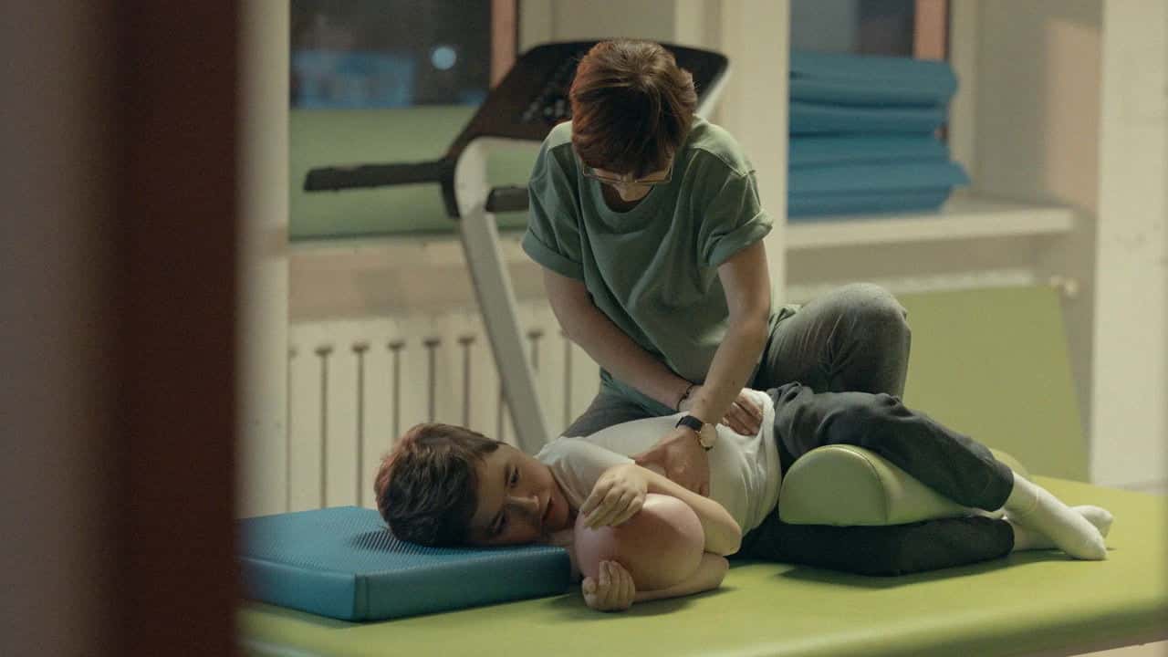 Anne Penguenler 1. Sezon 3. Bölüm kapak
