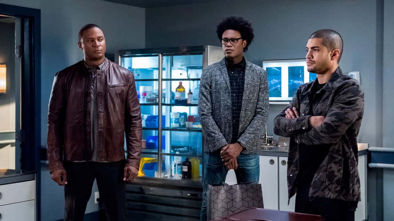 Arrow 7. Sezon 4. Bölüm kapak