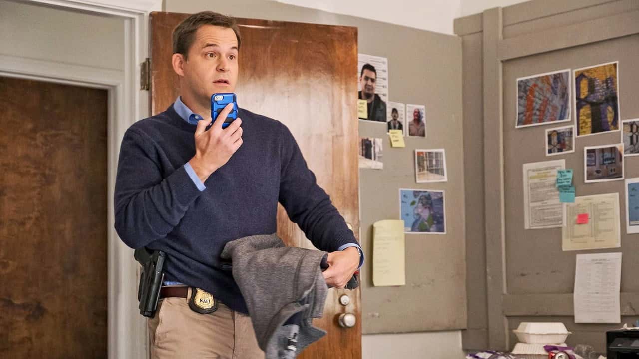Brooklyn Nine-Nine 4. Sezon 13. Bölüm kapak