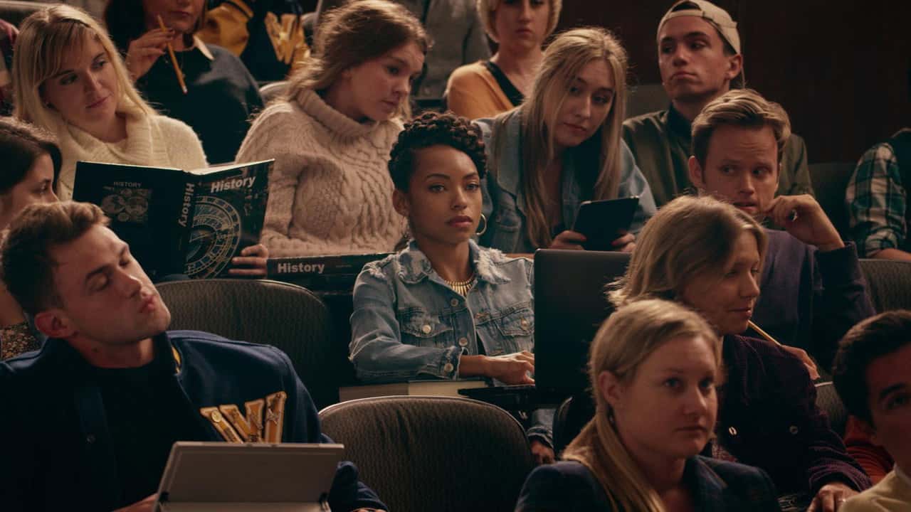 Dear White People 1. Sezon 1. Bölüm kapak