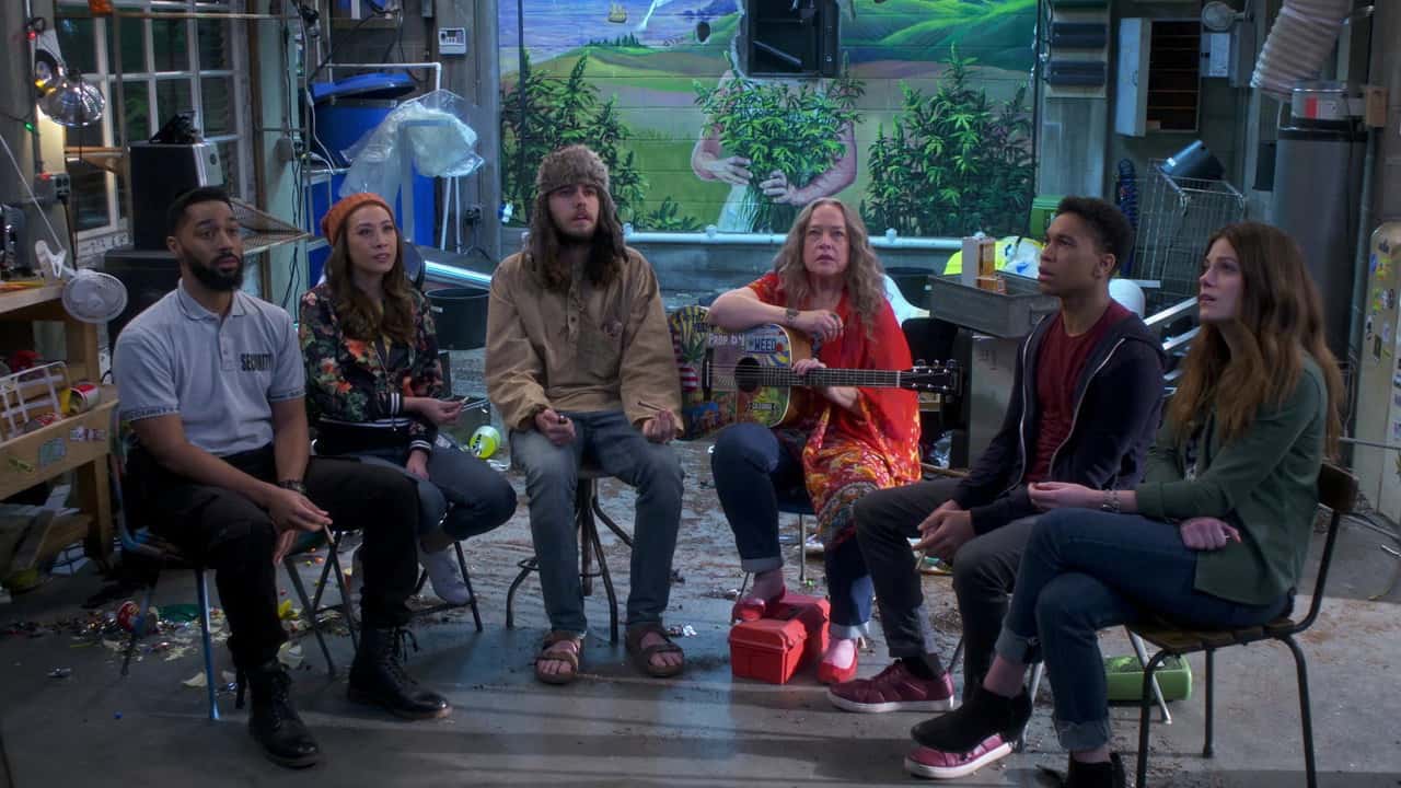 Disjointed 1. Sezon 10. Bölüm kapak