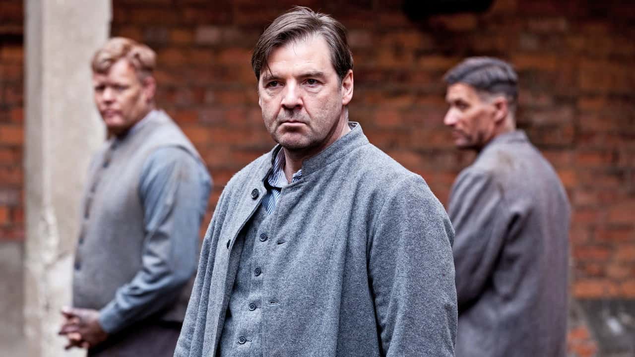 Downton Abbey 3. Sezon 6. Bölüm kapak
