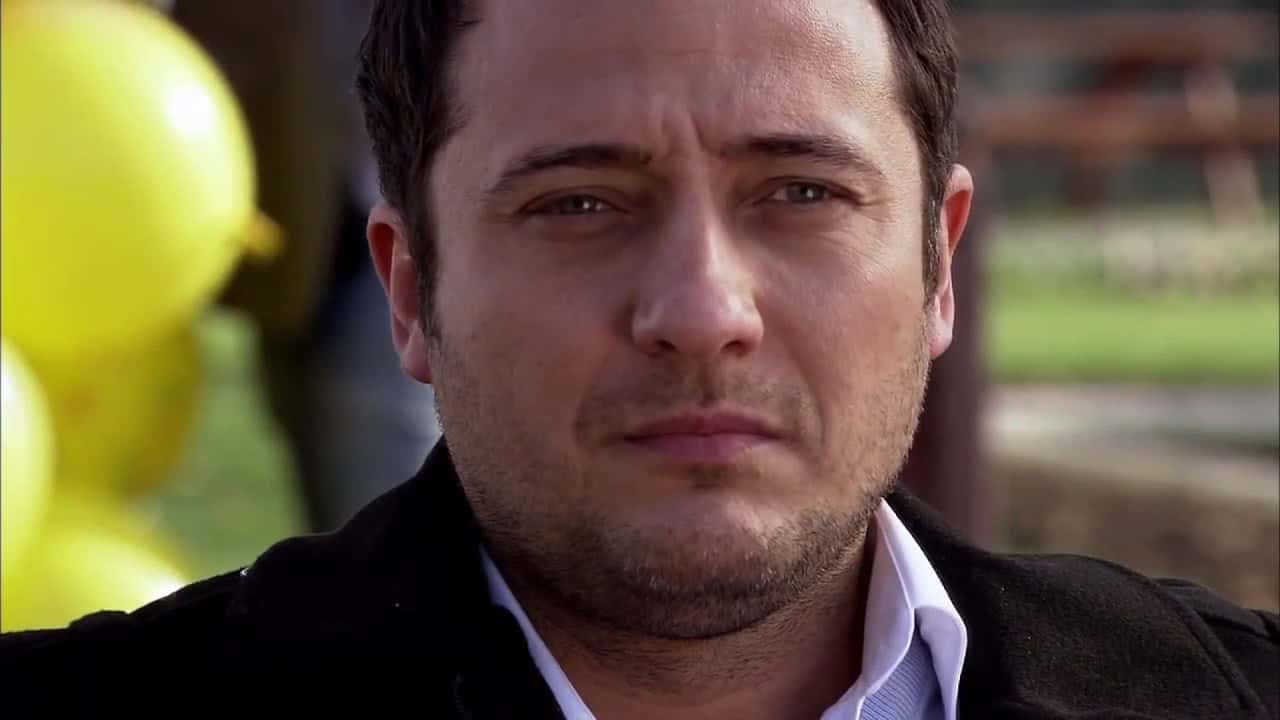 Ezel 1. Sezon 8. Bölüm kapak