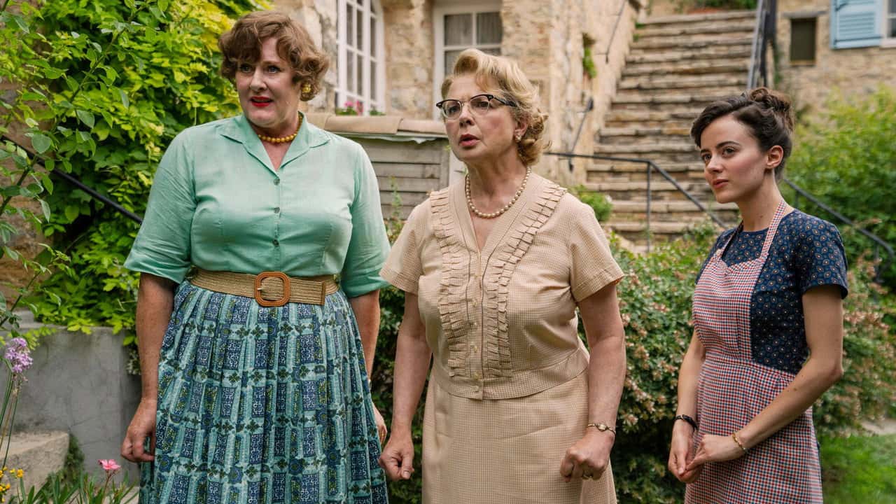 Julia 2. Sezon 2. Bölüm kapak