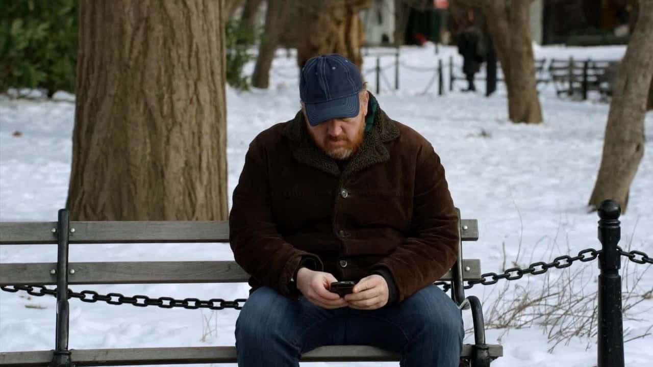 Louie 5. Sezon 1. Bölüm kapak