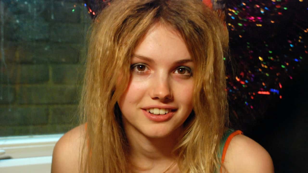 Skins 2. Sezon 9. Bölüm kapak