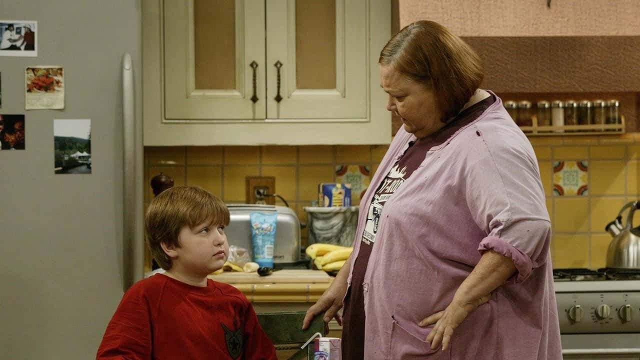 Two and a Half Men 2. Sezon 5. Bölüm kapak