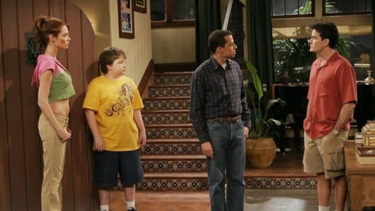 Two and a Half Men 3. Sezon 16. Bölüm kapak