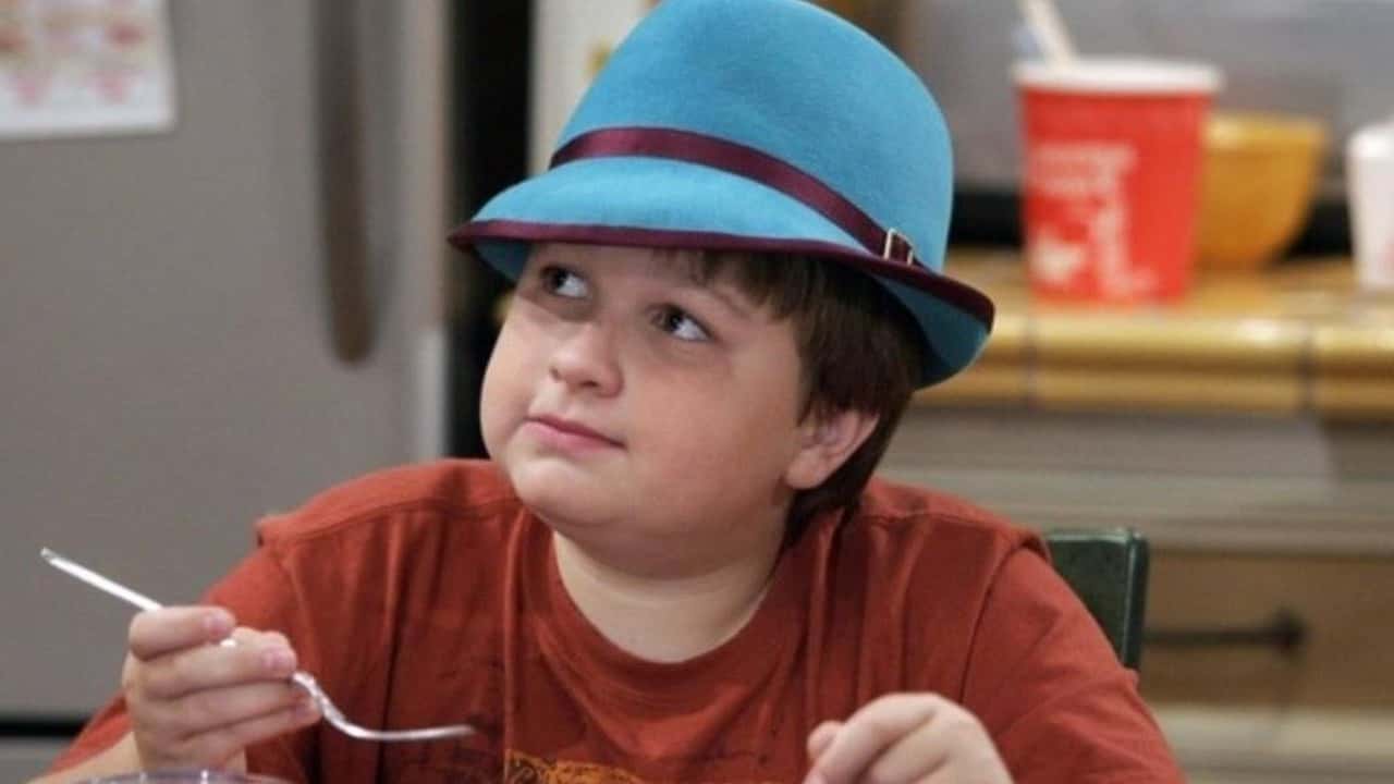 Two and a Half Men 4. Sezon 2. Bölüm kapak