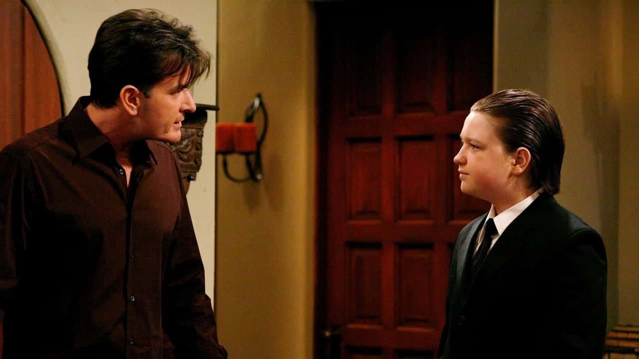 Two and a Half Men 5. Sezon 14. Bölüm kapak