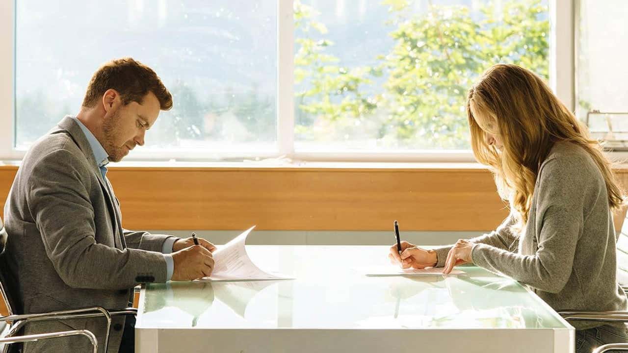 You Me Her 3. Sezon 3. Bölüm kapak