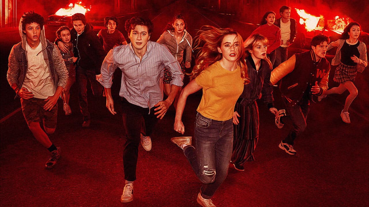 The Society arka plan