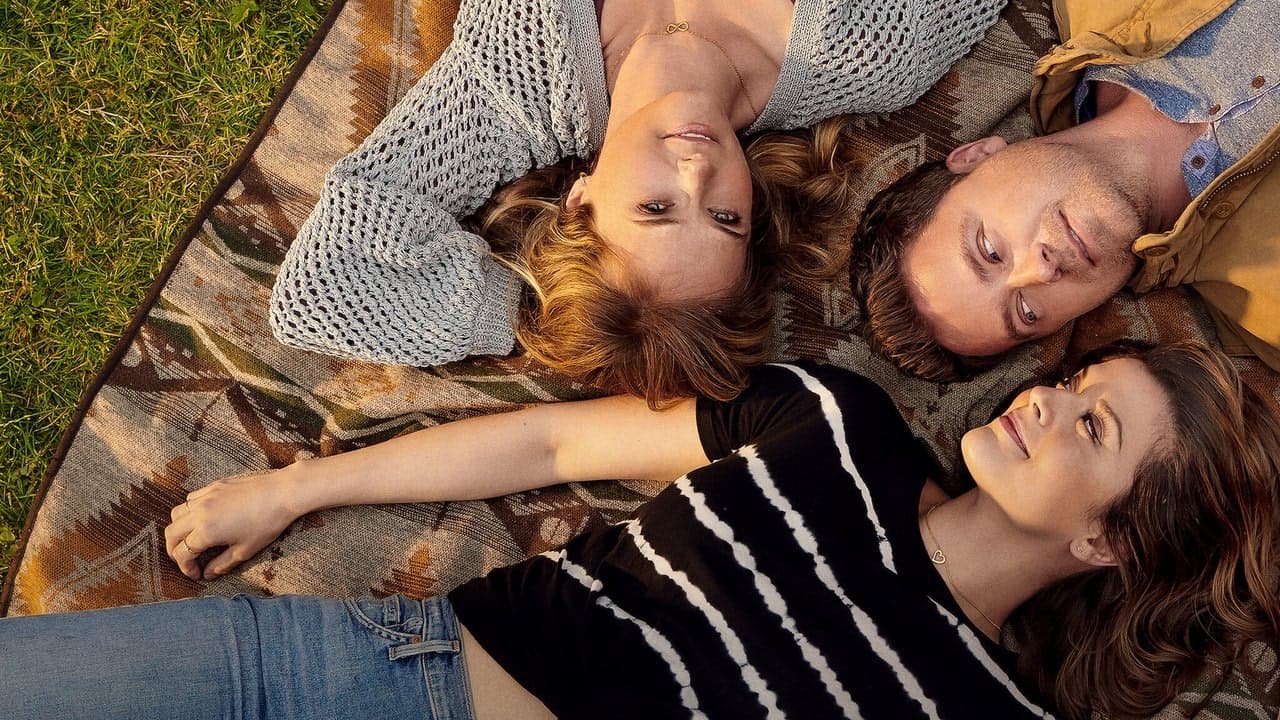 You Me Her arka plan