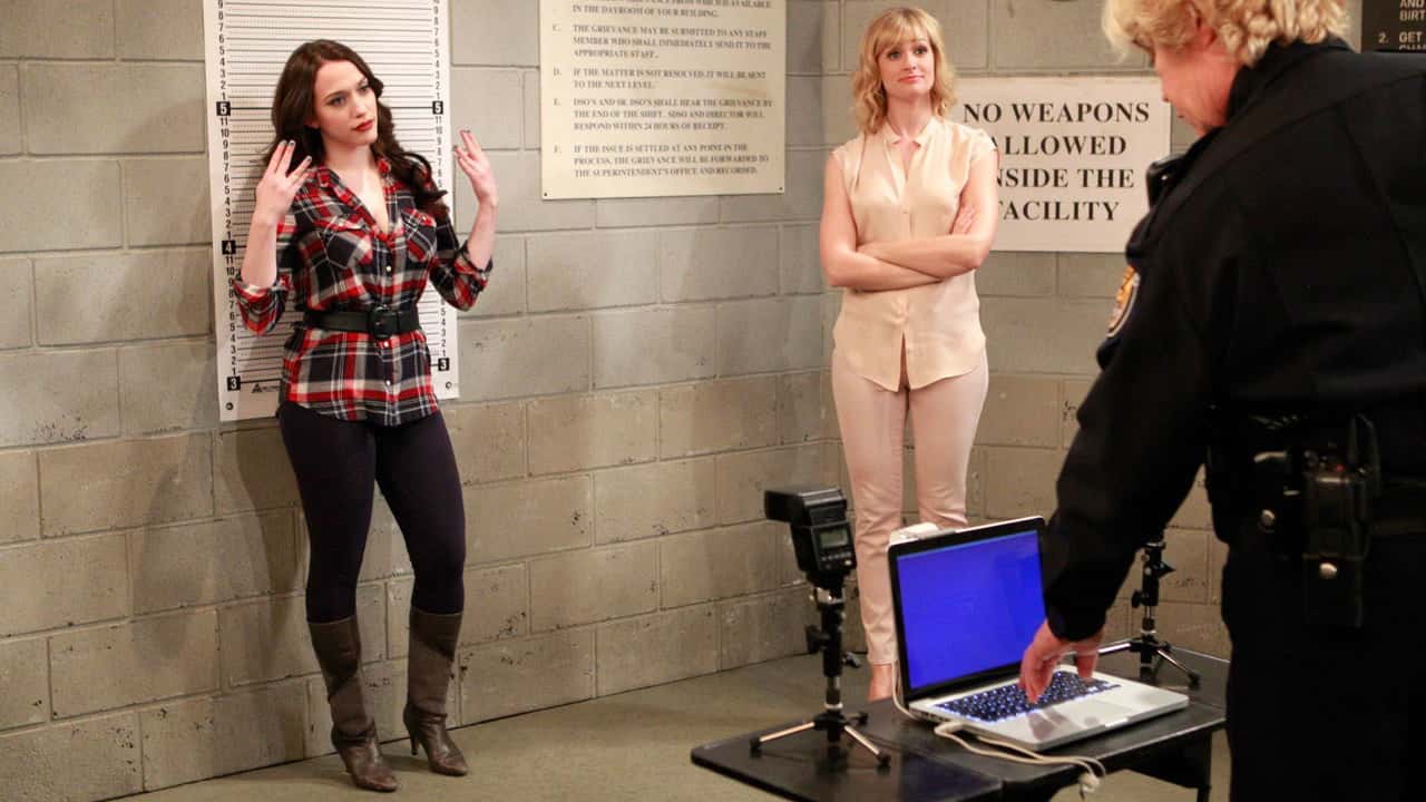 2 Broke Girls 4. Sezon 11. Bölüm kapak