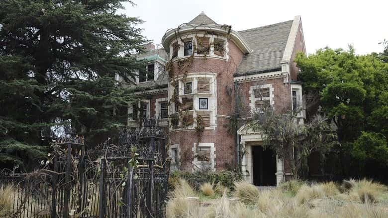 American Horror Story 1. Sezon 1. Bölüm kapak