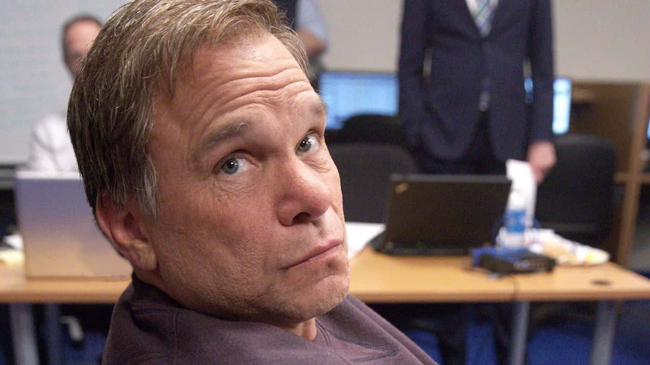 American Sports Story: Aaron Hernandez 1. Sezon 4. Bölüm kapak