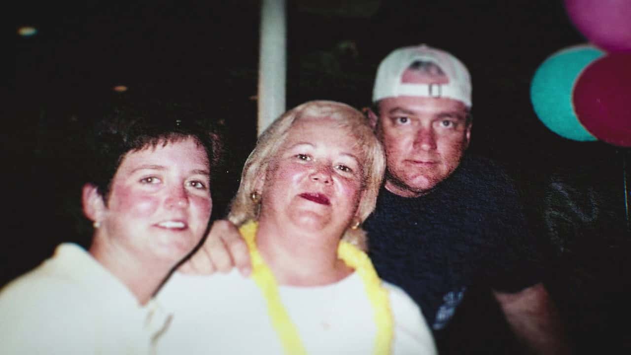 Amy Bradley Is Missing 1. Sezon 2. Bölüm kapak