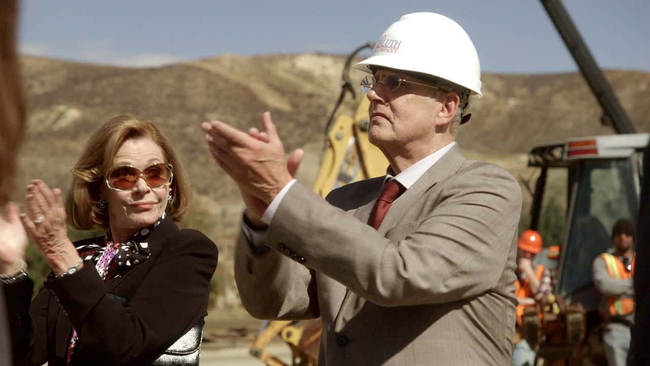 Arrested Development 5. Sezon 13. Bölüm kapak