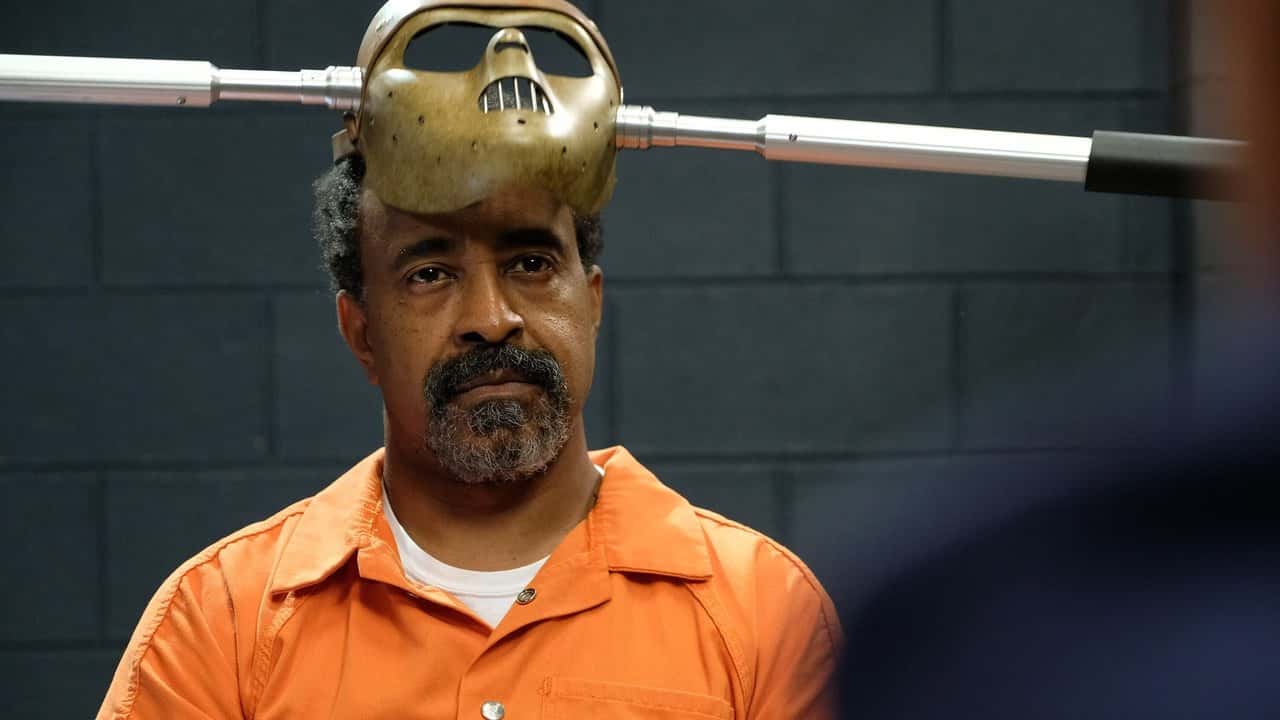 Brooklyn Nine-Nine 6. Sezon 17. Bölüm kapak