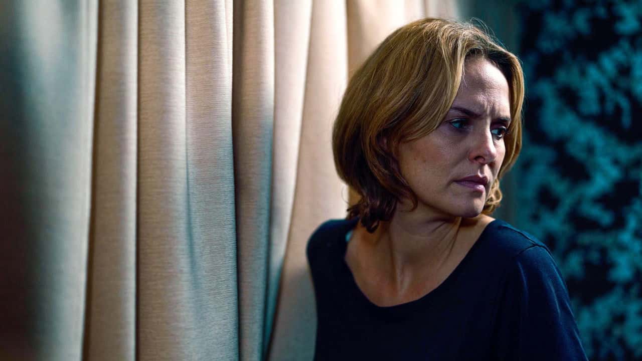 Compulsion 1. Sezon 1. Bölüm kapak