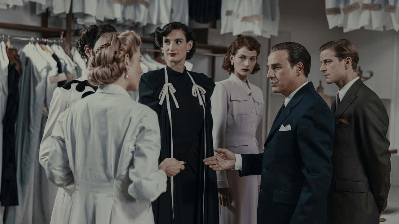 Cristóbal Balenciaga 1. Sezon 1. Bölüm kapak