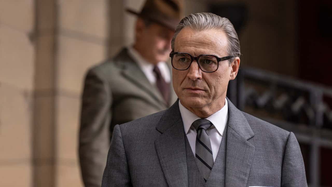 Cristóbal Balenciaga 1. Sezon 6. Bölüm kapak