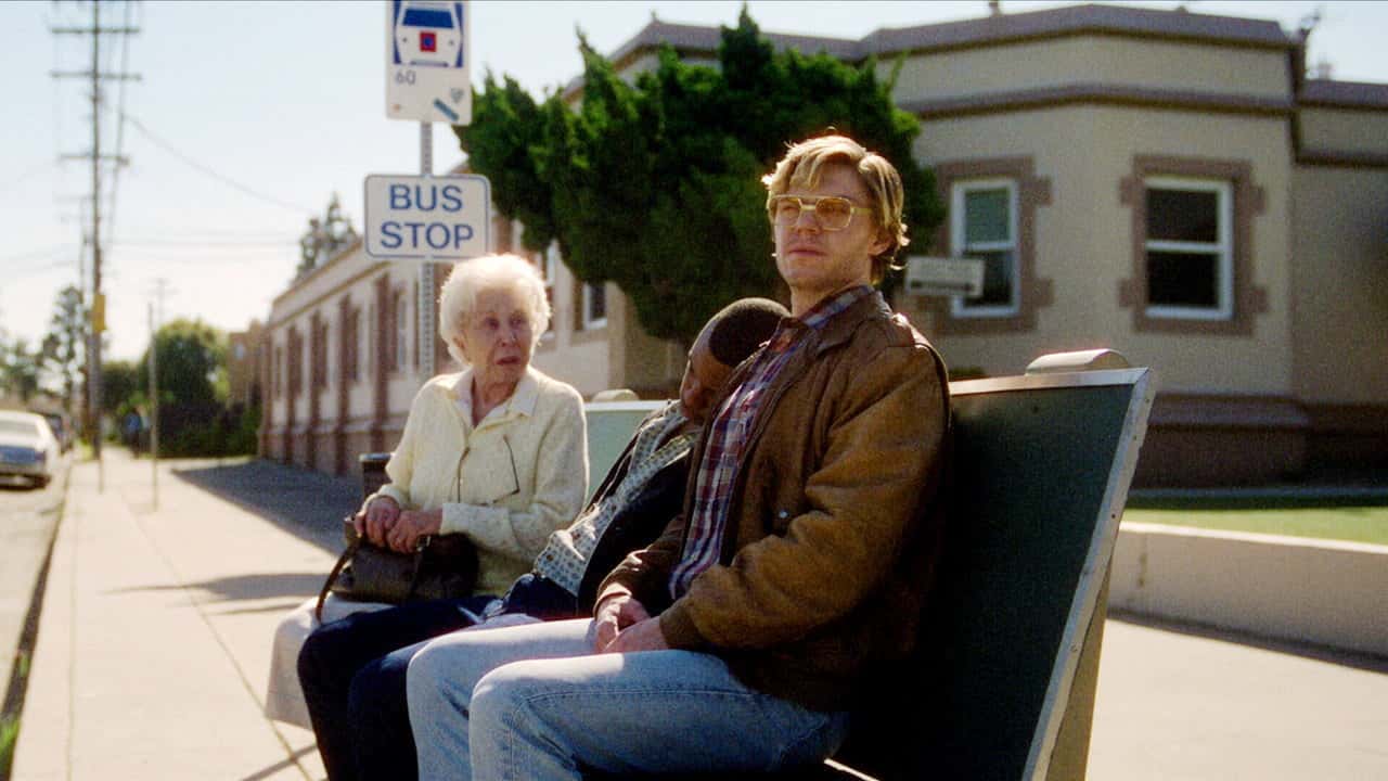 DAHMER - Canavar: Jeffrey Dahmer’ın Hikâyesi 1. Sezon 5. Bölüm kapak