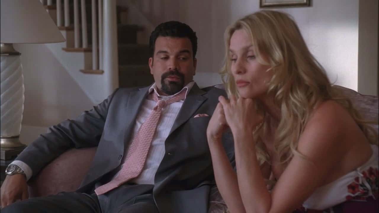 Desperate Housewives 3. Sezon 22. Bölüm kapak