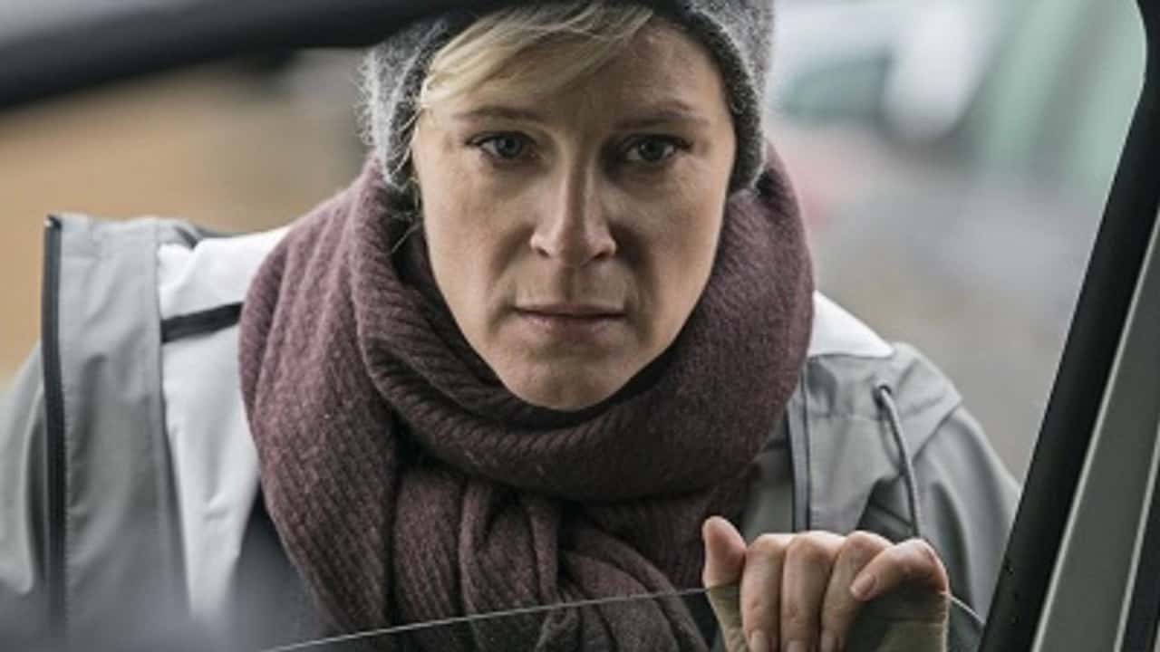 Dicte 3. Sezon 2. Bölüm kapak