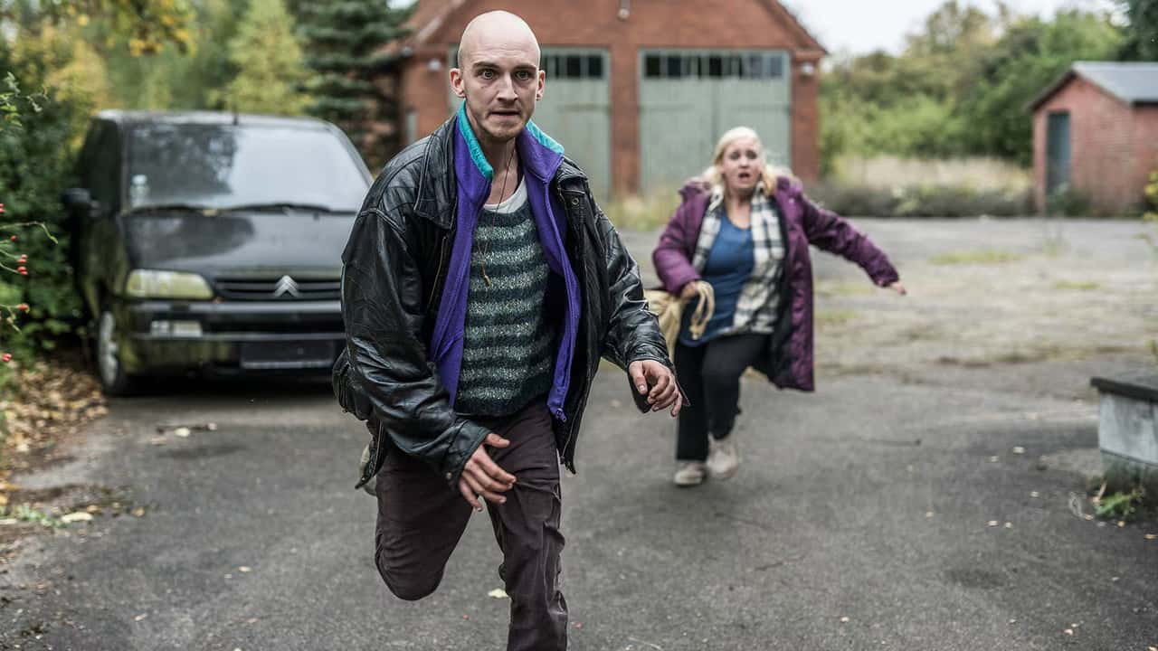Elvira 1. Sezon 2. Bölüm kapak