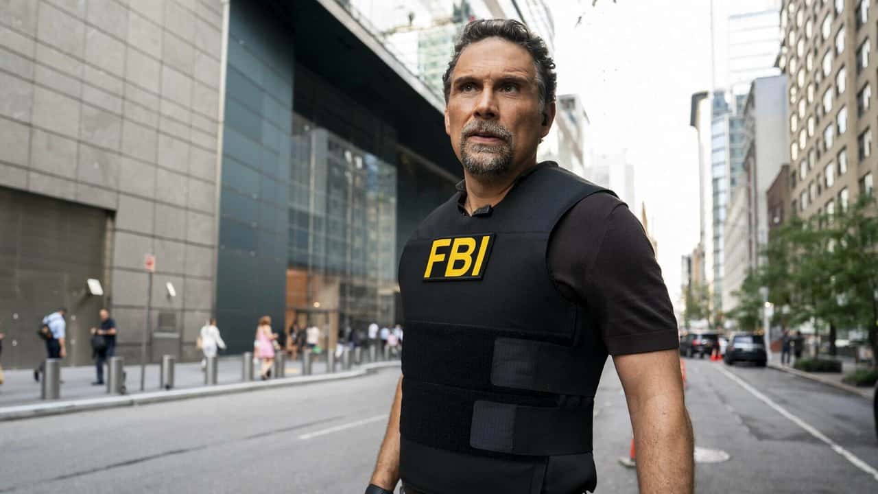 FBI 7. Sezon 1. Bölüm kapak