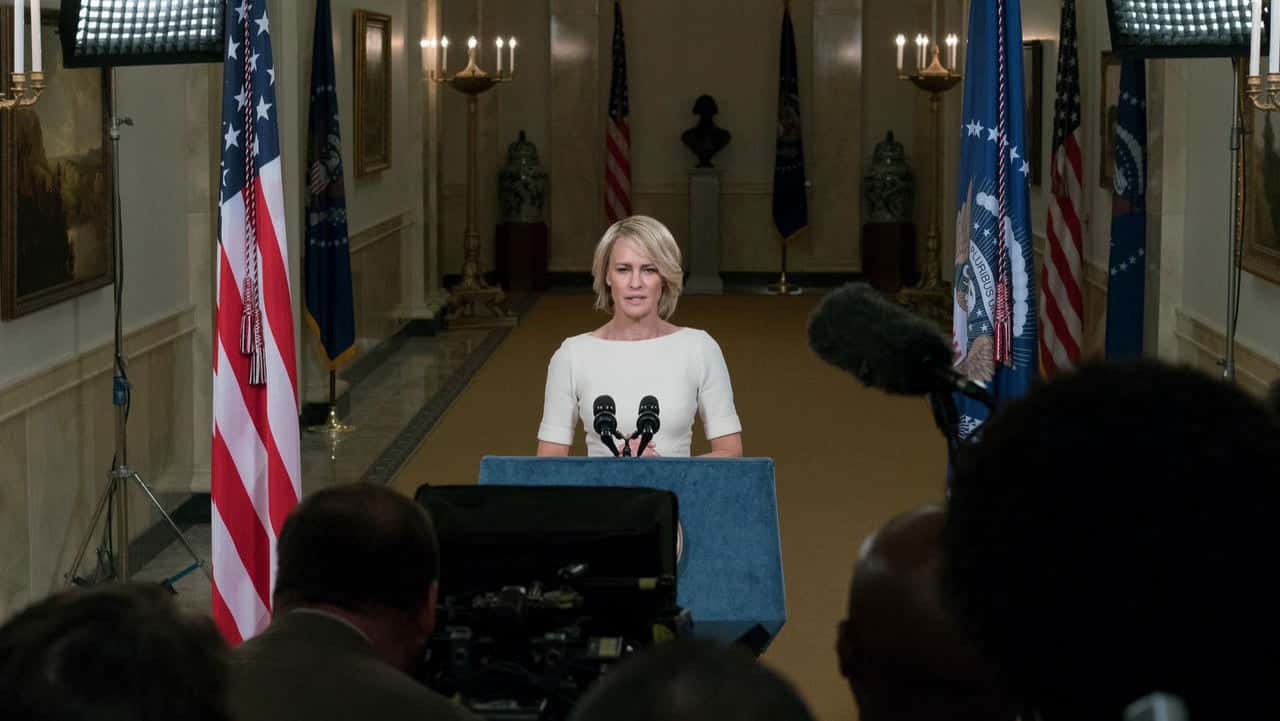 House of Cards 5. Sezon 13. Bölüm kapak