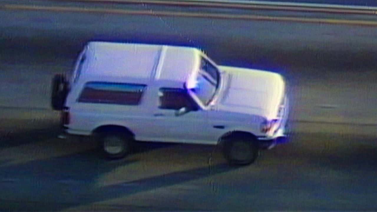 İnsan Avı: O.J. Simpson 1. Sezon 2. Bölüm kapak