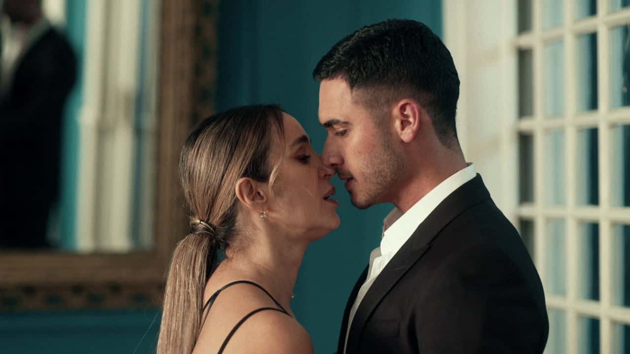 Karanlık Arzu 2. Sezon 10. Bölüm kapak