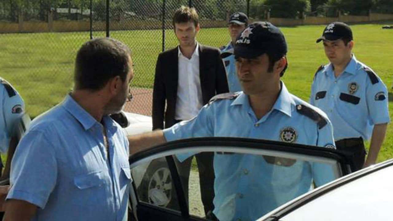 Kuzey Güney 1. Sezon 40. Bölüm kapak