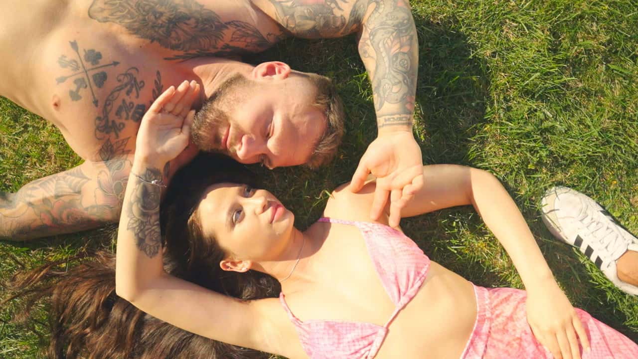 Love Never Lies: Poland 2. Sezon 1. Bölüm kapak