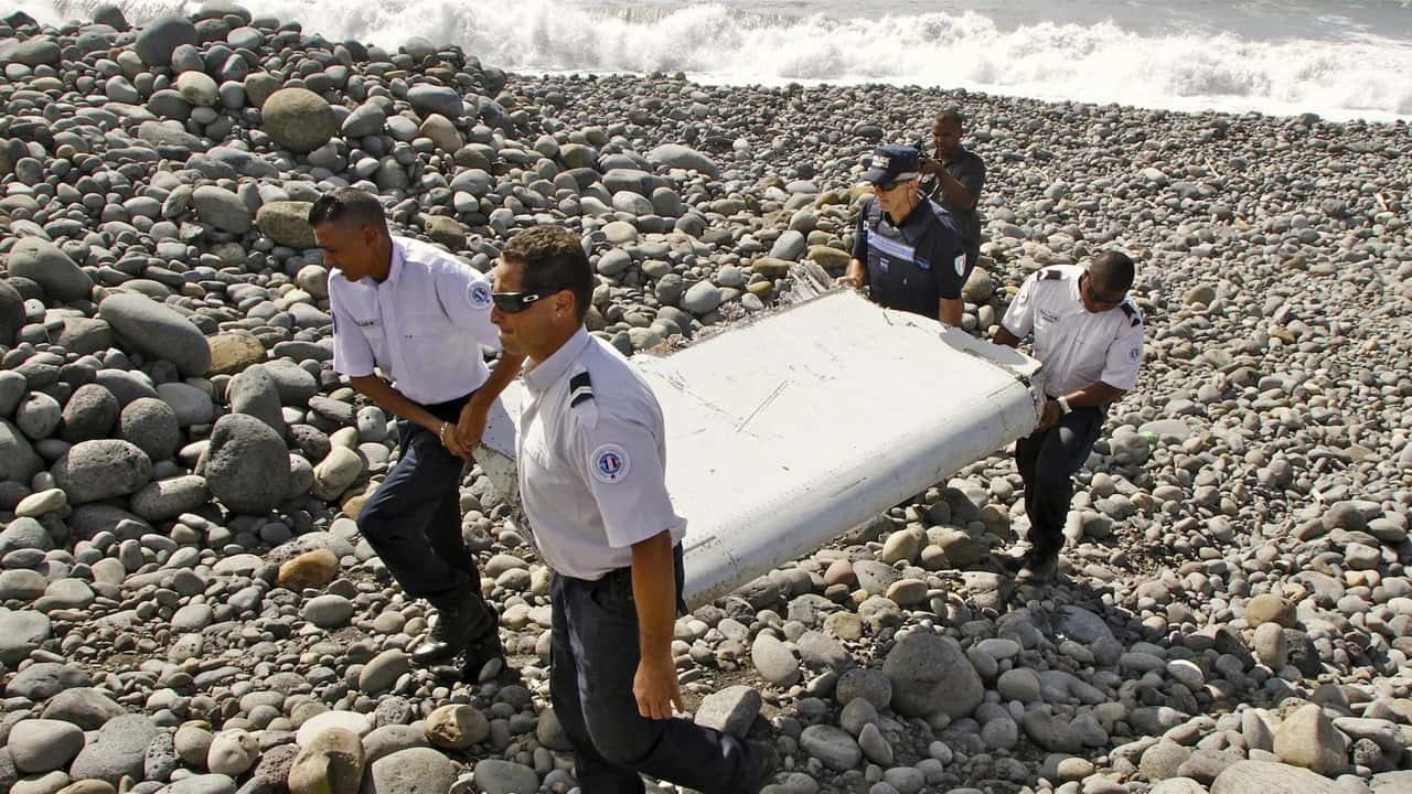 MH370: Kaybolan Uçak 1. Sezon 3. Bölüm kapak