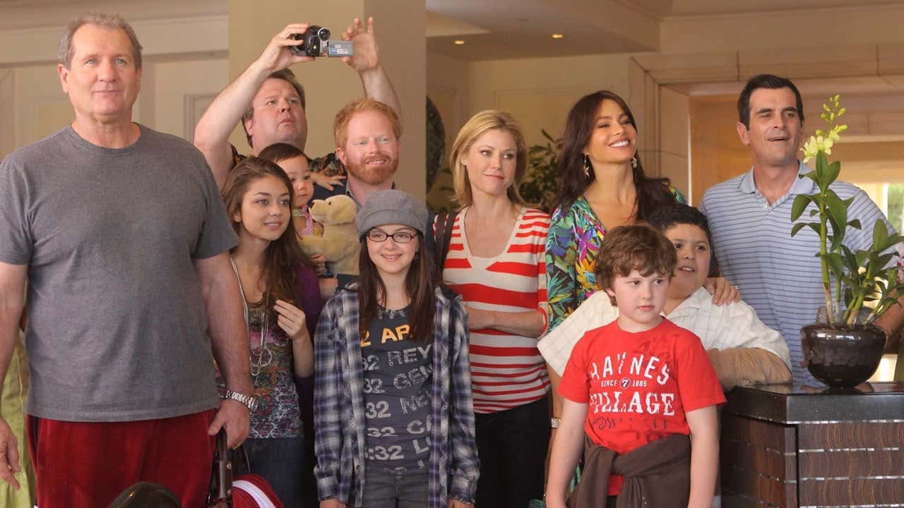 Modern Family 1. Sezon 23. Bölüm kapak