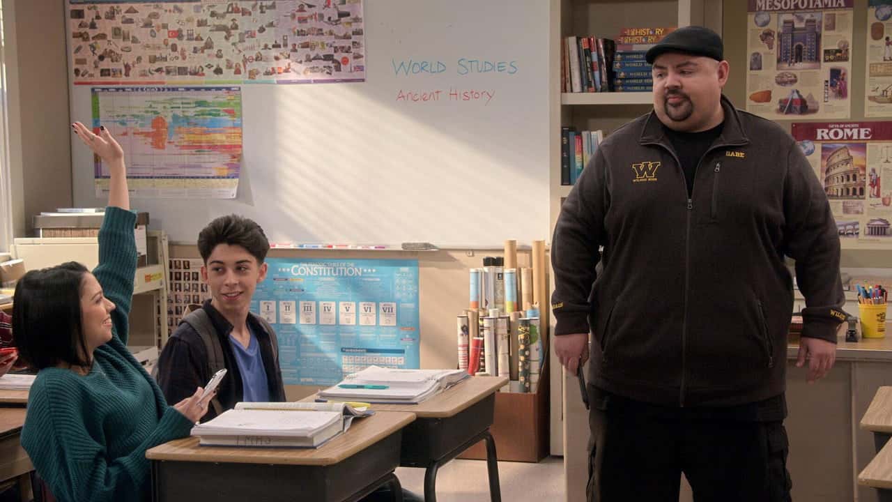 Mr. Iglesias 3. Sezon 1. Bölüm kapak