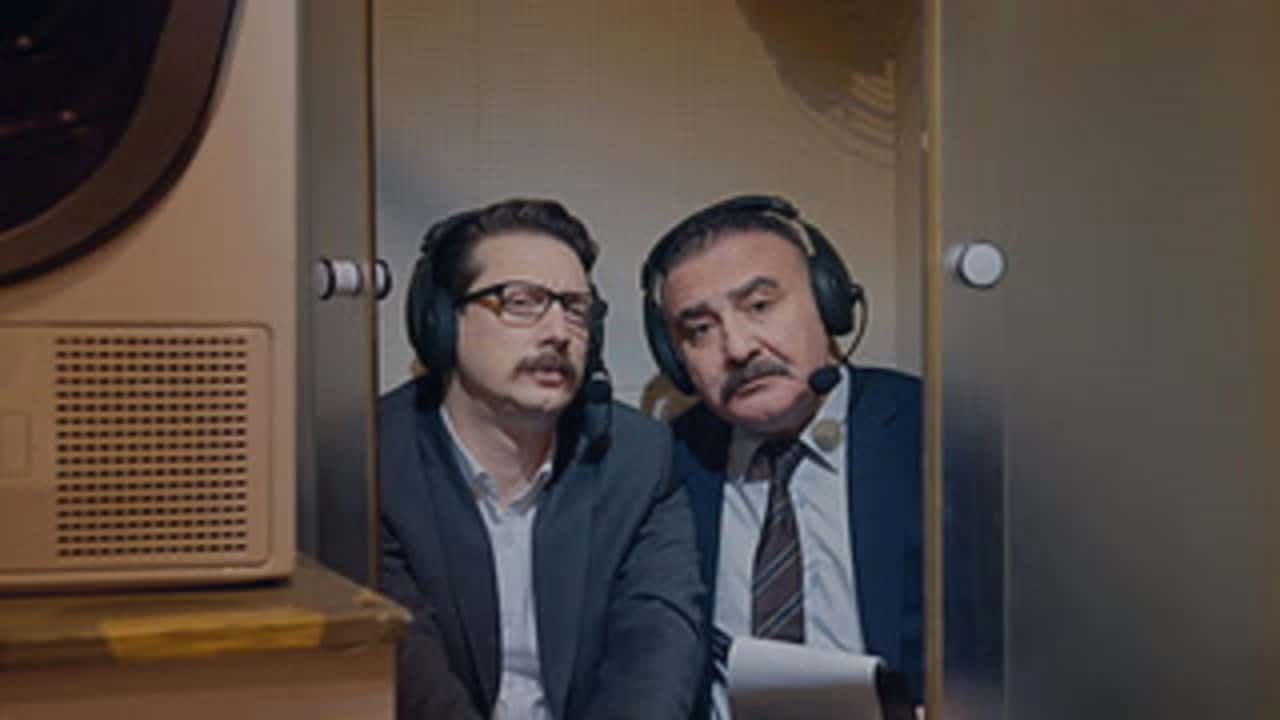 Orta! Kafa! Aşk! 1. Sezon 8. Bölüm kapak