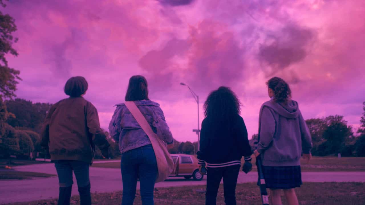 Paper Girls 1. Sezon 1. Bölüm kapak