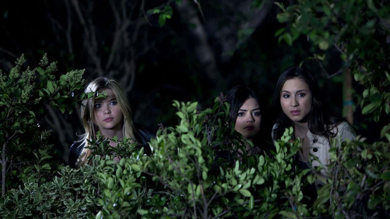 Pretty Little Liars 2. Sezon 3. Bölüm kapak