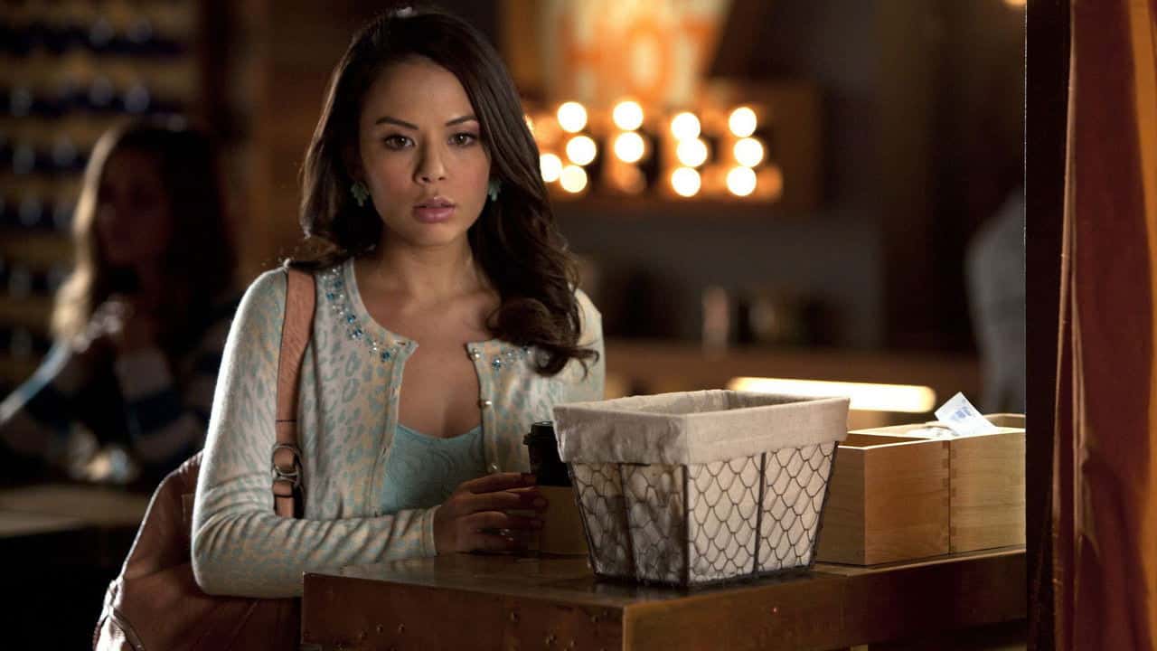 Pretty Little Liars 3. Sezon 15. Bölüm kapak