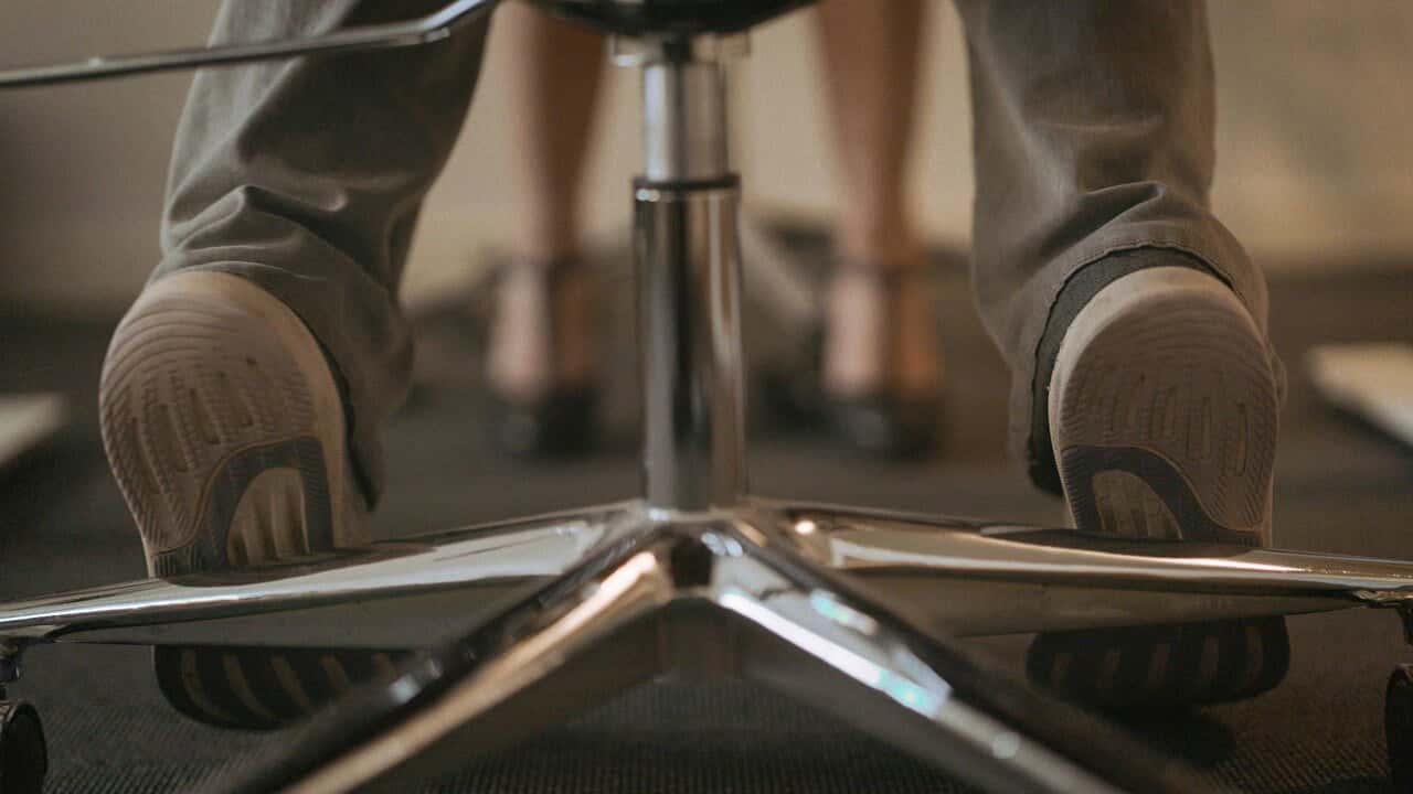 Quiet in Class 1. Sezon 2. Bölüm kapak