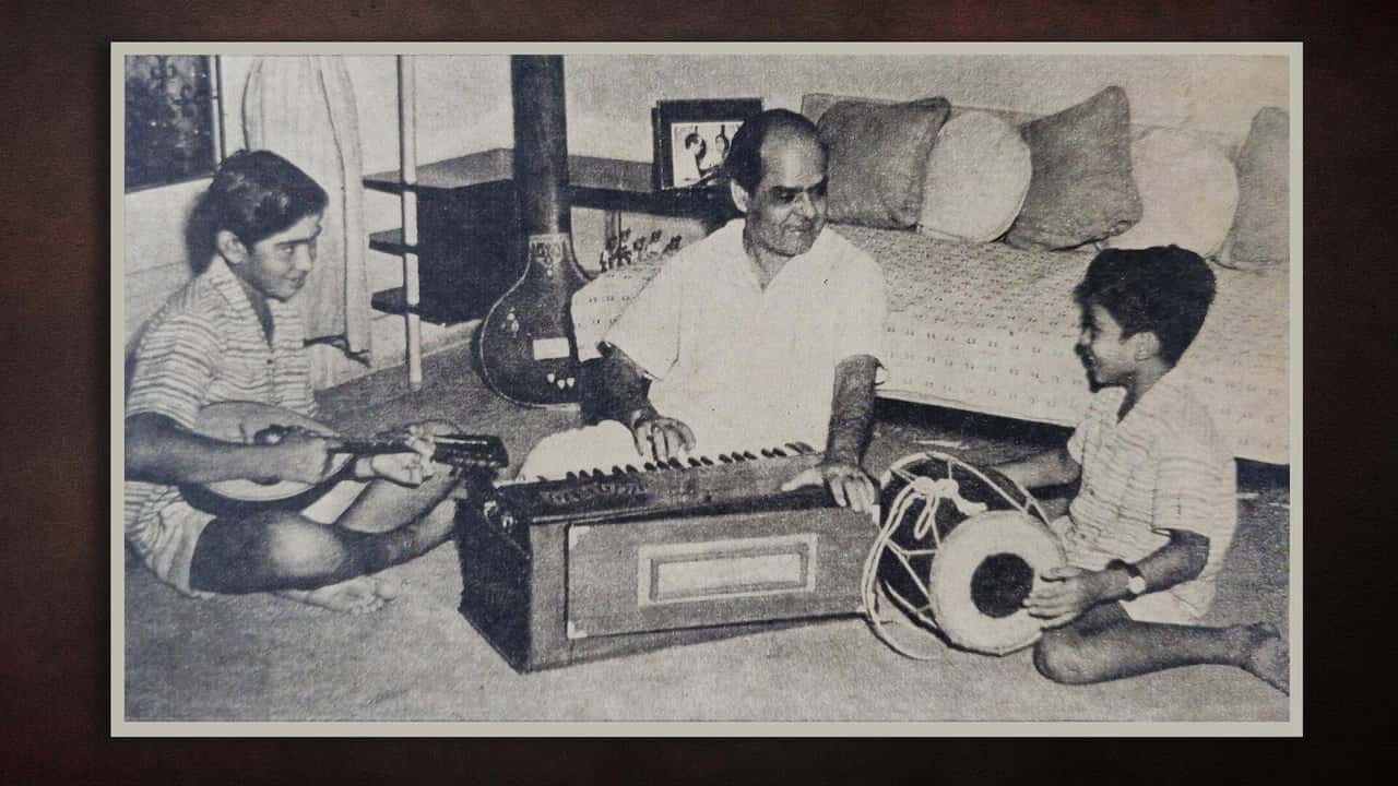 Roshan Ailesi ve Bollywood 1. Sezon 1. Bölüm kapak