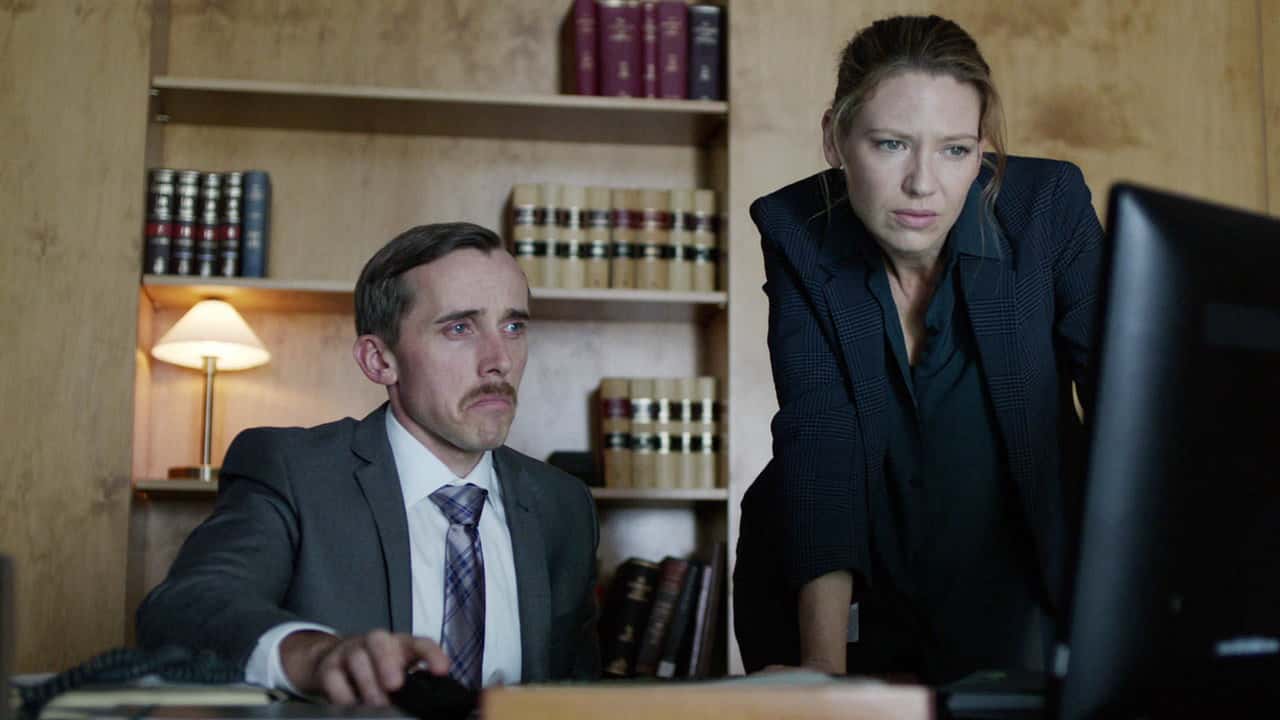 Secret City 2. Sezon 4. Bölüm kapak