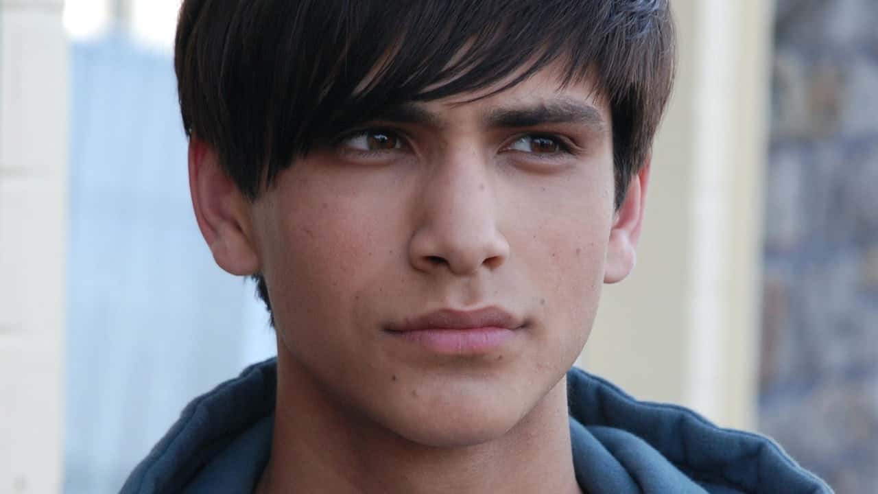 Skins 3. Sezon 5. Bölüm kapak