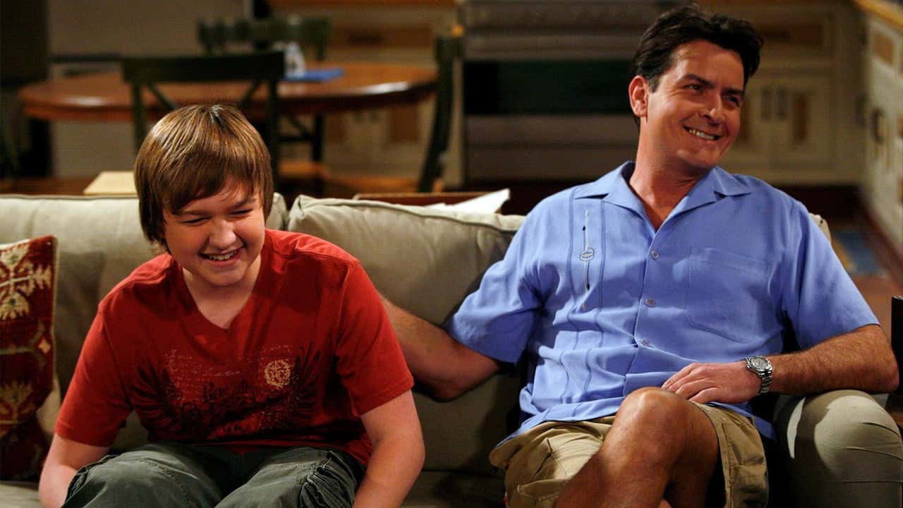 Two and a Half Men 6. Sezon 13. Bölüm kapak