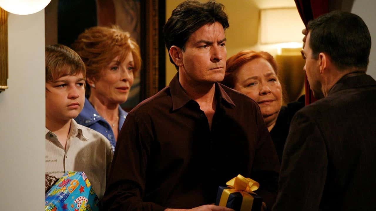 Two and a Half Men 6. Sezon 14. Bölüm kapak