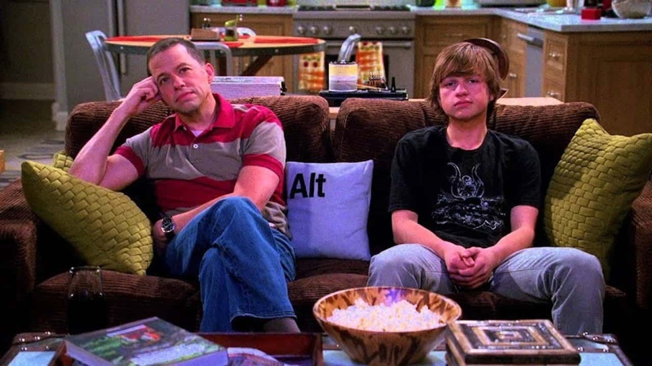 Two and a Half Men 9. Sezon 11. Bölüm kapak